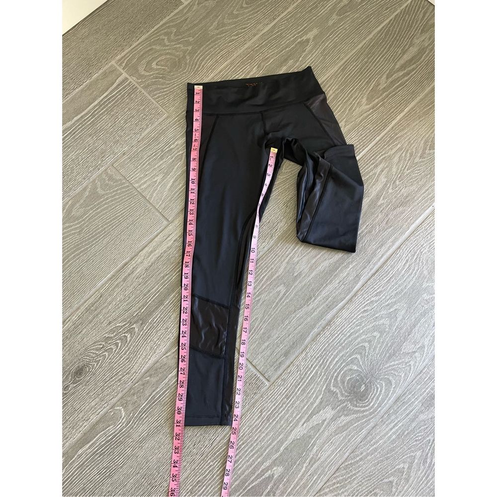 VIE ACTIVE Semi Reflective 7/8 Length Leggings Size Small - Picture 6 of 6